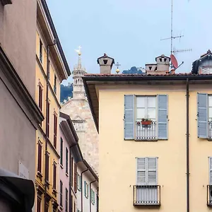 In-town , Côme Italie